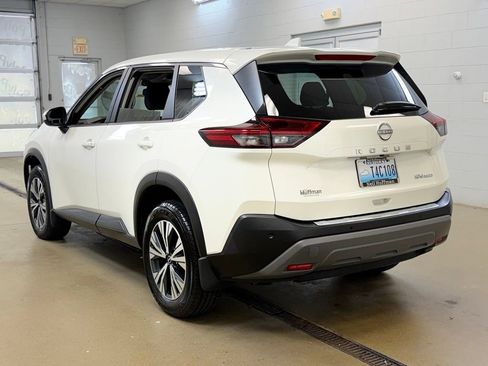 Used 2023 Nissan Rogue SV AWD/4WD image 7