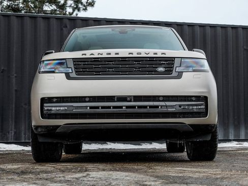 New 2025 Land Rover Range Rover SE image 5