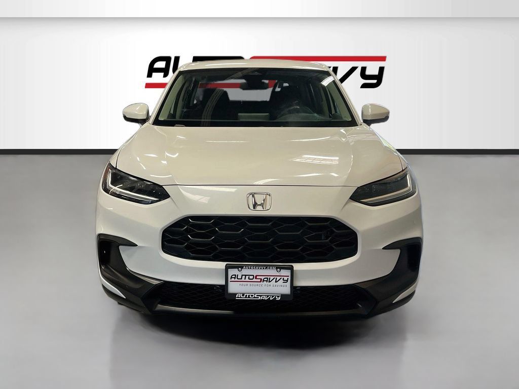 Used 2025 Honda HR-V LX image 2