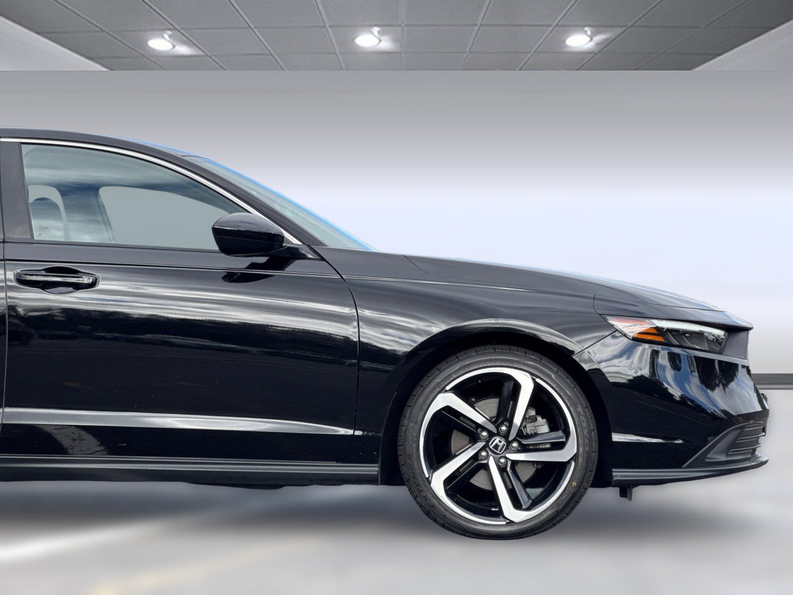 Used 2024 Honda Accord Sport image 33