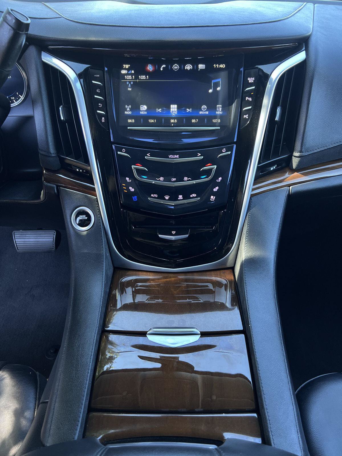 Used 2020 Cadillac Escalade 2WD image 7