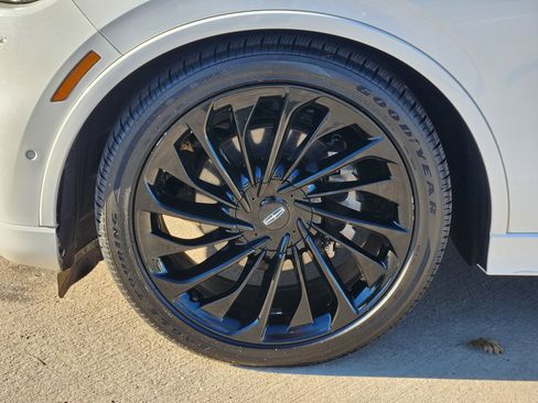 Used 2021 Lincoln Aviator Reserve w/ Equipment Group 210A image 10