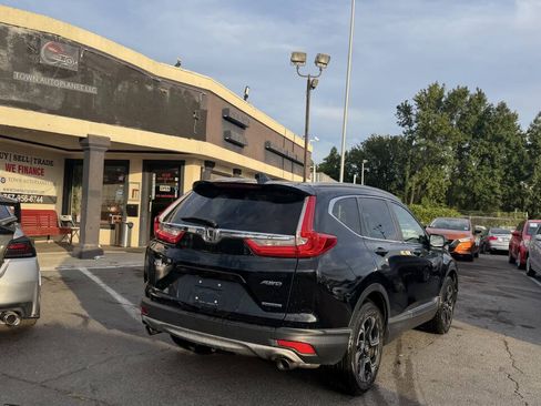 Used 2018 Honda CR-V Touring image 9