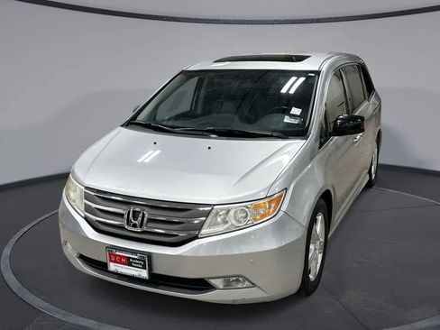 Used 2013 Honda Odyssey Touring image 1