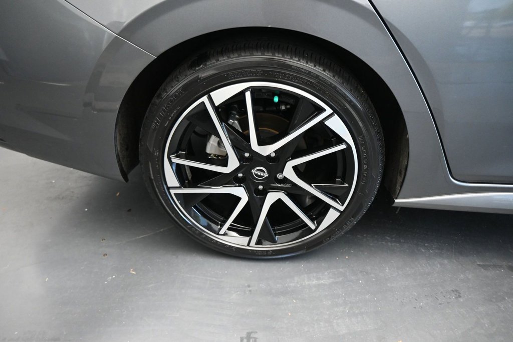 Used 2024 Nissan Sentra SR w/ SR Premium Package FWD image 22