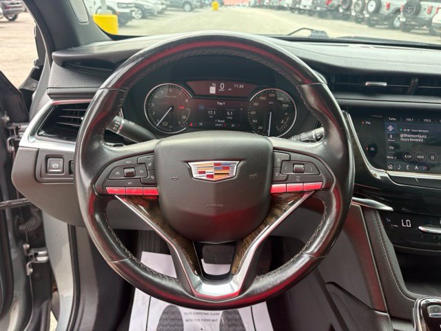 Used 2023 Cadillac XT6 Premium Luxury FWD image 16