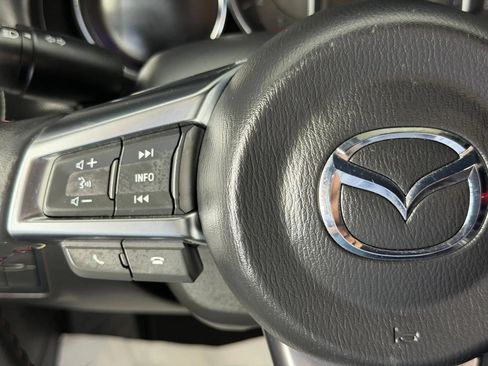 Used 2016 MAZDA MX-5 Miata Club RWD image 23