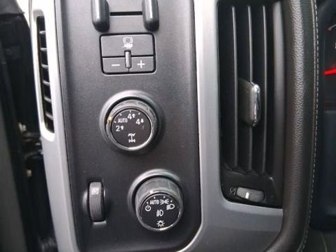 Used 2015 GMC Sierra 1500 SLE image 13