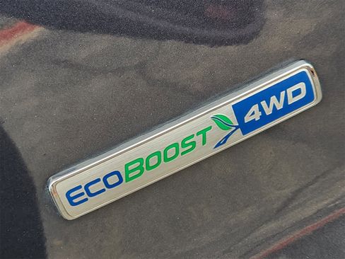 Used 2017 Ford Explorer Platinum image 11