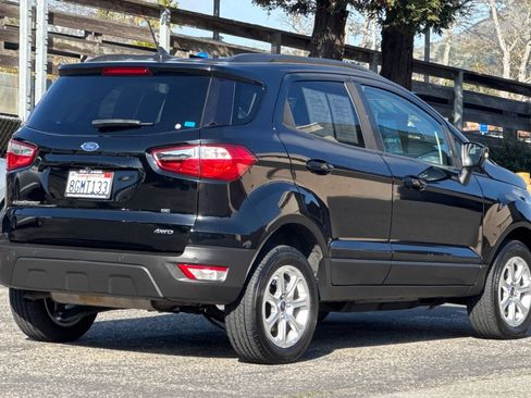 Certified 2018 Ford EcoSport SE image 4