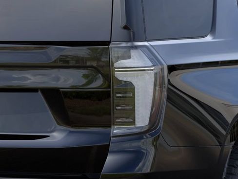 New 2026 Chevrolet Tahoe Z71 w/ Z71 Off-Road Package AWD/4WD image 11