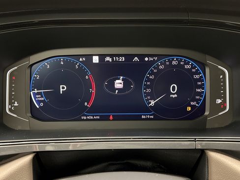 Used 2024 Volkswagen Taos SEL image 13