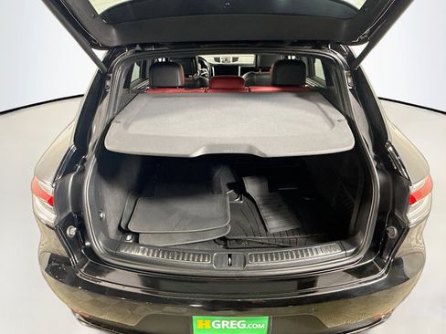 Used 2020 Porsche Macan S w/ Premium Package Plus image 34