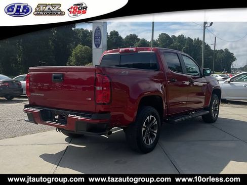 Used 2021 Chevrolet Colorado Z71 AWD/4WD image 7