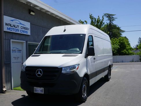 Used 2019 Mercedes-Benz Sprinter 170 image 1