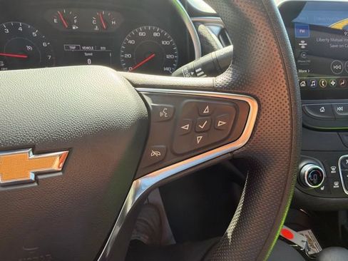 Used 2025 Chevrolet Malibu LT FWD image 19