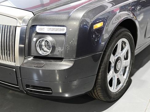 Used 2012 Rolls-Royce Phantom Drophead Coupe image 12