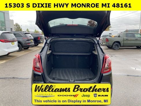 Used 2018 Buick Encore Premium w/ Experience Buick Package image 26