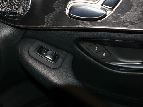 Used 2018 Mercedes-Benz GLC 300 GLC 300 w/ Premium Package image 51