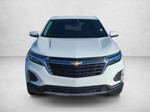 Used 2022 Chevrolet Equinox LT FWD image 2