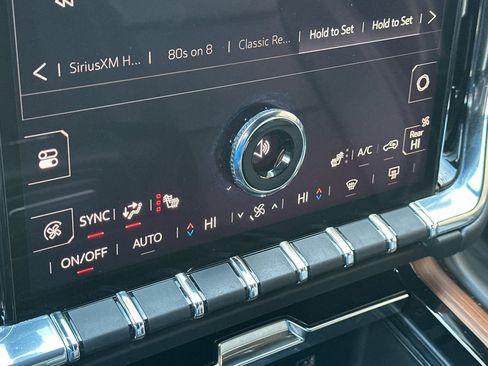 Used 2025 GMC Yukon Denali image 20