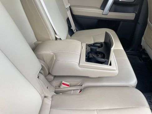 Used 2022 Toyota 4Runner SR5 Premium w/ Moonroof Package AWD/4WD image 64
