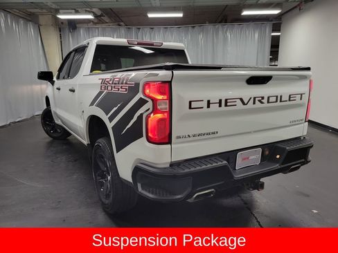 Used 2019 Chevrolet Silverado 1500 Custom Trail Boss w/ Custom Convenience Package image 7