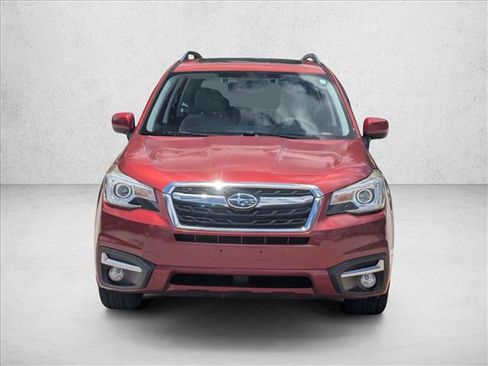 Used 2018 Subaru Forester 2.5i Limited AWD/4WD image 2