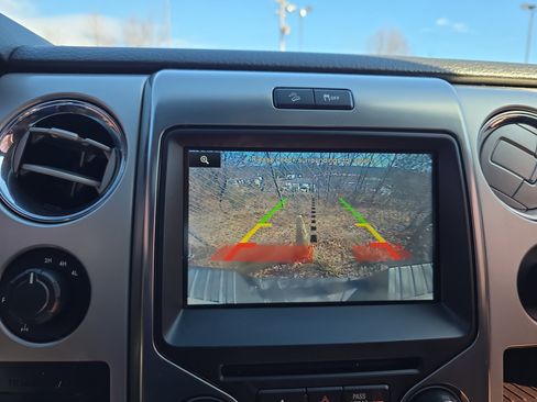 Used 2014 Ford F150 FX4 w/ Equipment Group 402A Luxury image 32