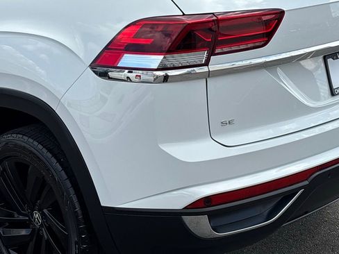 Used 2022 Volkswagen Atlas Cross Sport SE image 6