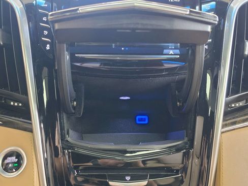 Used 2019 Cadillac Escalade ESV Platinum AWD/4WD image 36