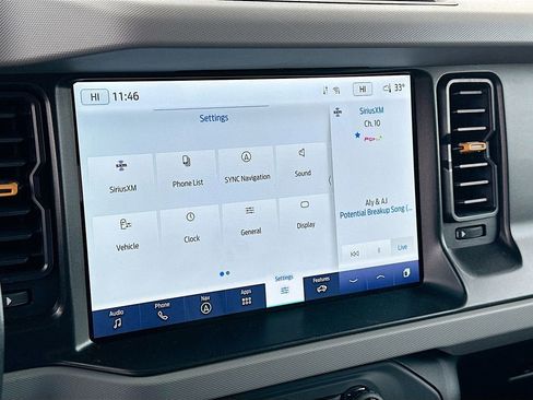 Used 2022 Ford Bronco Badlands image 21