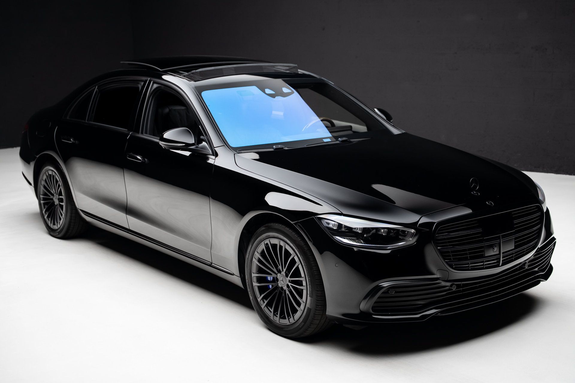 Used 2024 Mercedes-Benz S 580e 4MATIC Sedan w/ Warmth & Comfort Package image 41