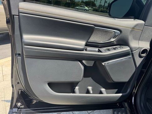 Used 2025 Ford Expedition Tremor AWD/4WD image 24
