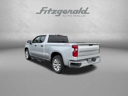 Used 2020 Chevrolet Silverado 1500 Custom w/ Custom Value Package AWD/4WD image 5