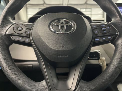 Used 2020 Toyota Corolla LE image 15