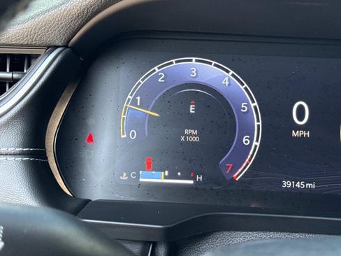 Certified 2024 Jeep Grand Cherokee Laredo RWD image 21