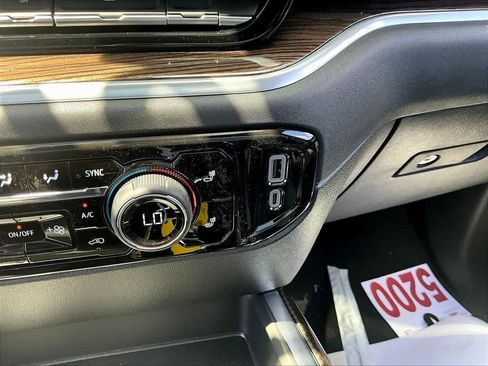 New 2026 Chevrolet Silverado 1500 RST w/ Dark Appearance Package AWD/4WD image 19
