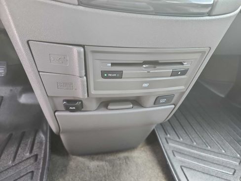 Used 2015 Honda Odyssey Touring Elite image 27