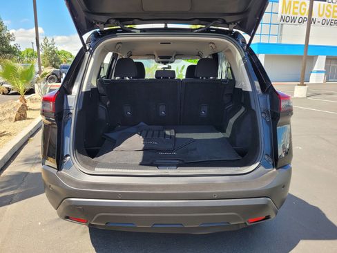 Used 2023 Nissan Rogue SV FWD image 27