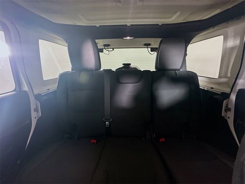 Used 2019 Jeep Wrangler Unlimited Sport S image 13