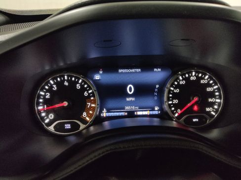 Used 2021 Jeep Renegade Latitude AWD/4WD image 23