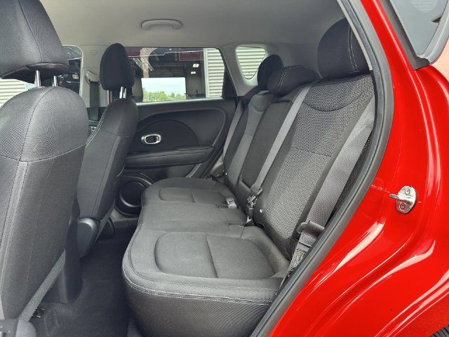 Used 2018 Kia Soul + FWD image 25