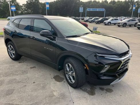 New 2026 Chevrolet Blazer LT w/ Convenience Package FWD image 10