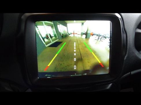 Certified 2023 Jeep Renegade Limited image 30