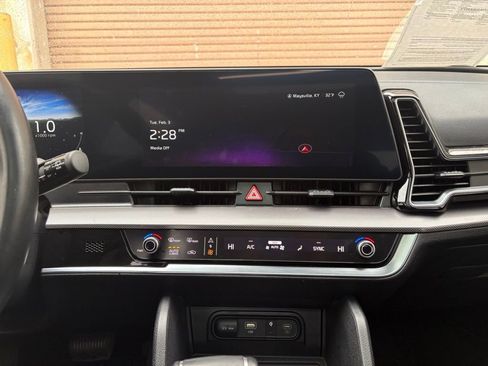 Used 2024 Kia Sportage SX image 29