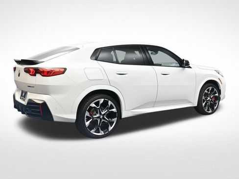 New 2026 BMW X2 xDrive28i w/ Technology Package AWD/4WD image 4