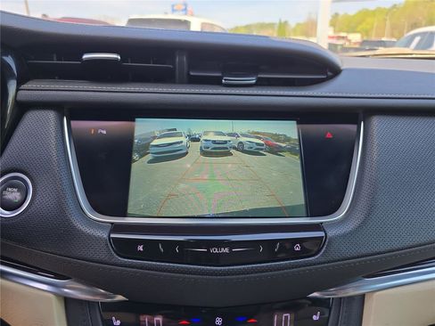 Used 2019 Cadillac XT5 Luxury image 28