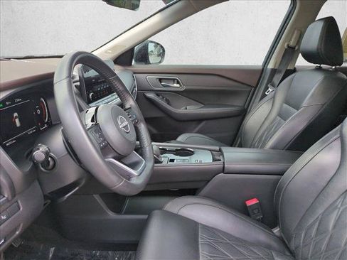 Used 2022 Nissan Rogue Platinum w/ Head-Up Display Package FWD image 17