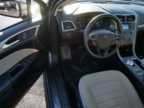 Used 2020 Ford Fusion S image 10